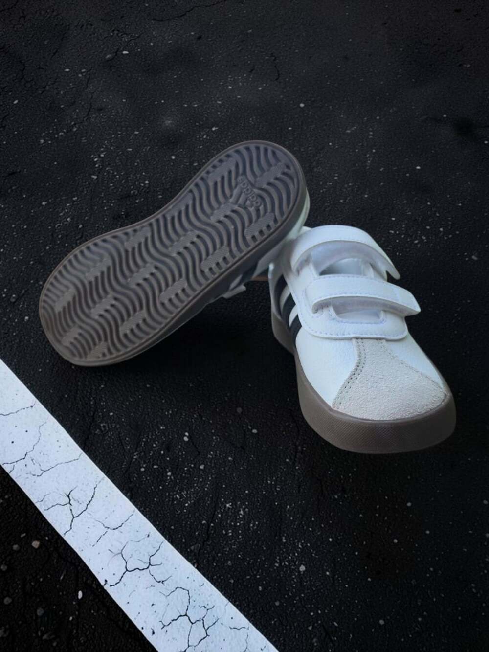Adidas VL Court 3.0 Sneakers White Gum Sole